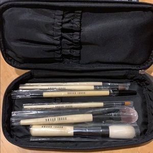 Bobbi Brown Basic Brush Collection with Case